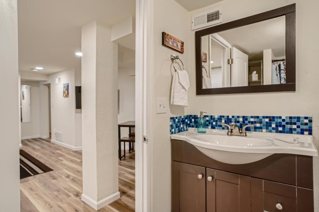 Sloans Lake Getaway - Basement Apartment Near Broncos And Downtown Denver Lakewood Exteriér fotografie